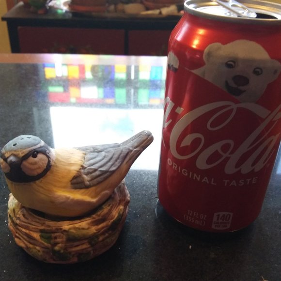 bluebird on nest salt and  pepper shakers Ceramic - Picture 6 of 8